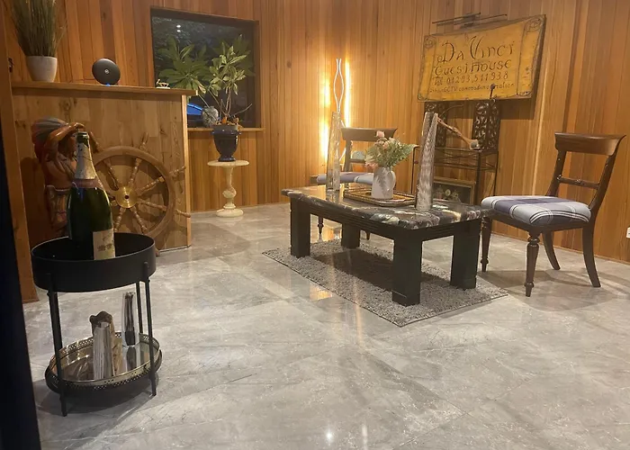 Da Vinci Guest House & Guest Parking, A Real Gem