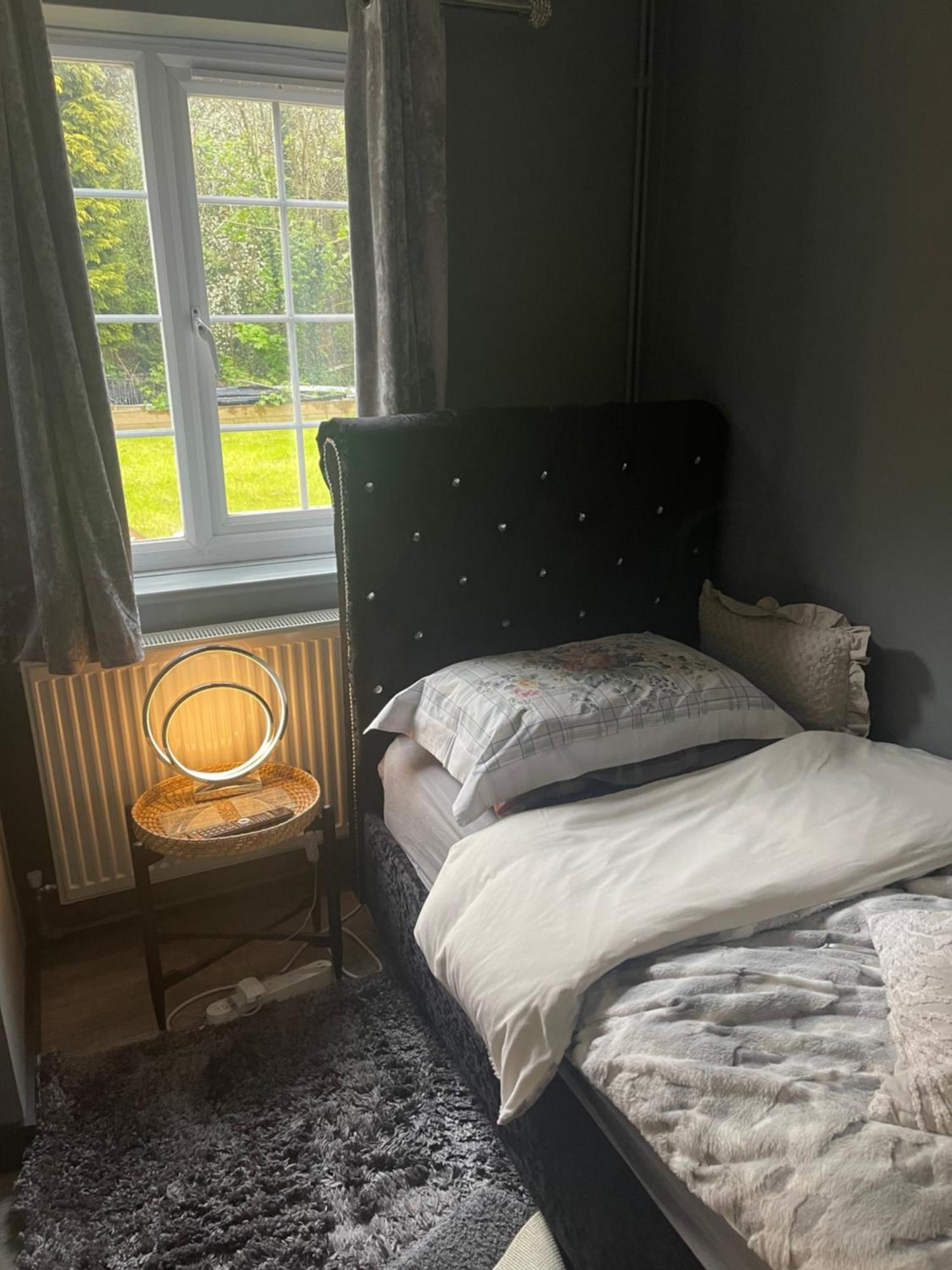 Da Vinci & Guest Parking, A Real Gem Casa de hóspedes Crawley (West Sussex)