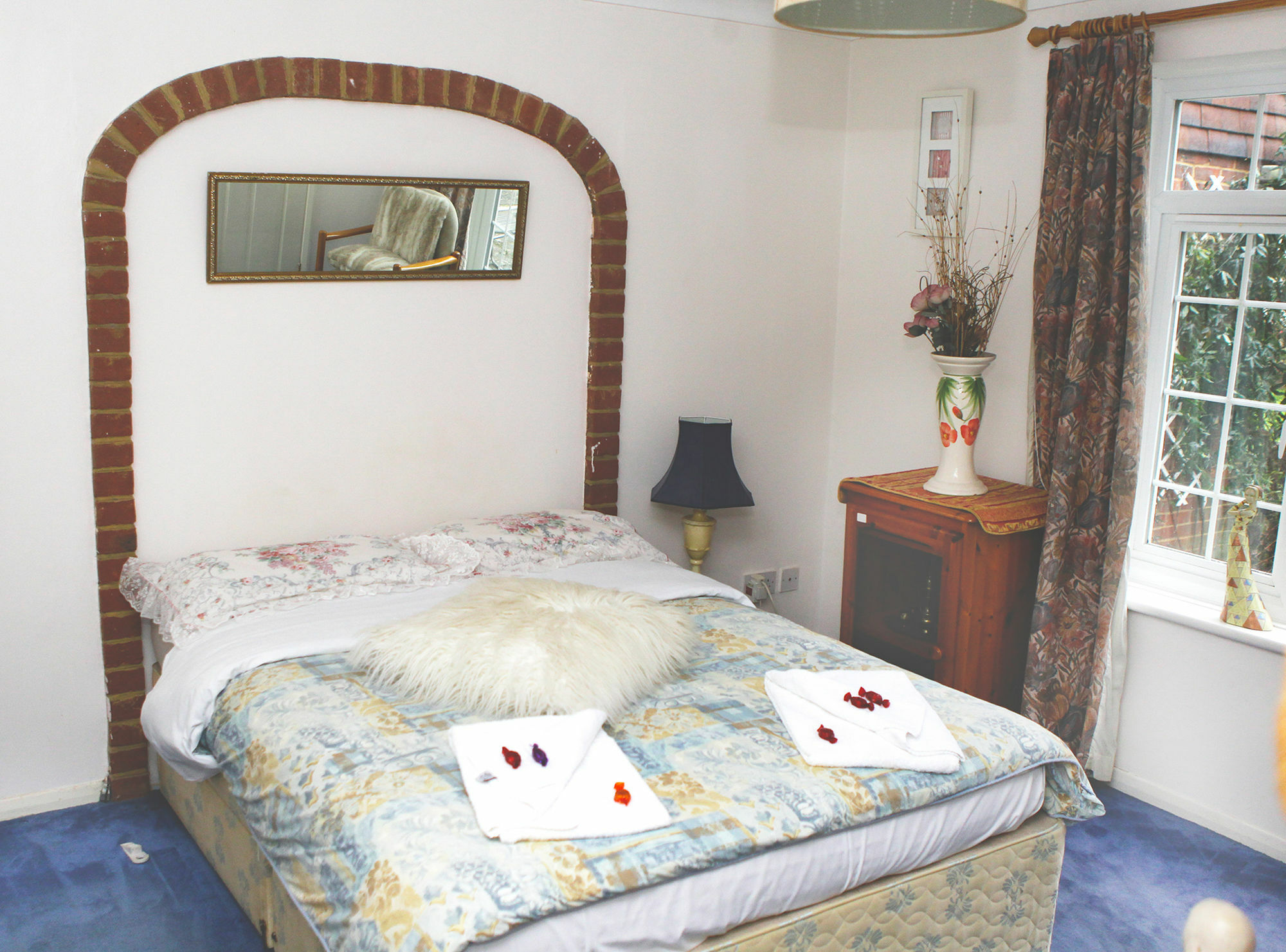 Da Vinci & Guest Parking, A Real Gem 4* Crawley (West Sussex)