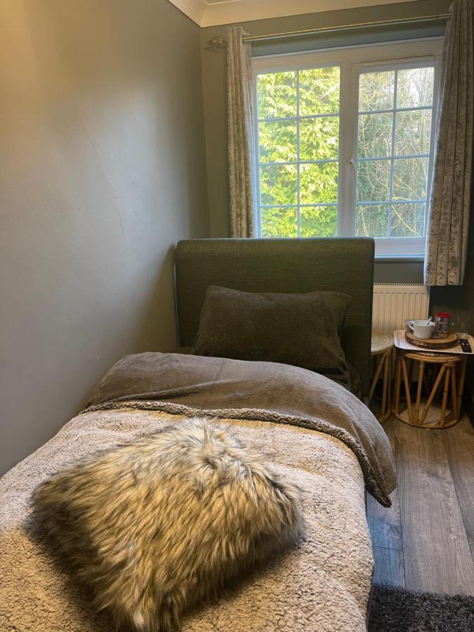 Da Vinci & Guest Parking, A Real Gem 4* Crawley (West Sussex)