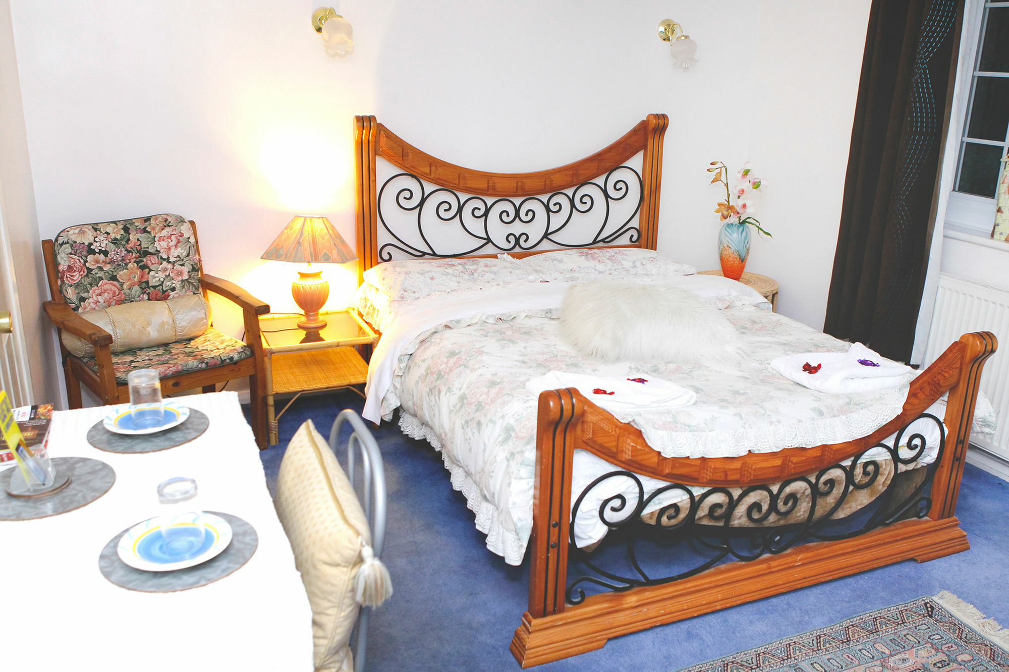 Gasthuis Da Vinci & Guest Parking, A Real Gem Crawley (West Sussex)